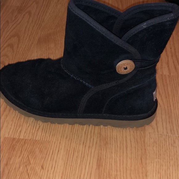 UGG black boots - Picture 1 of 4